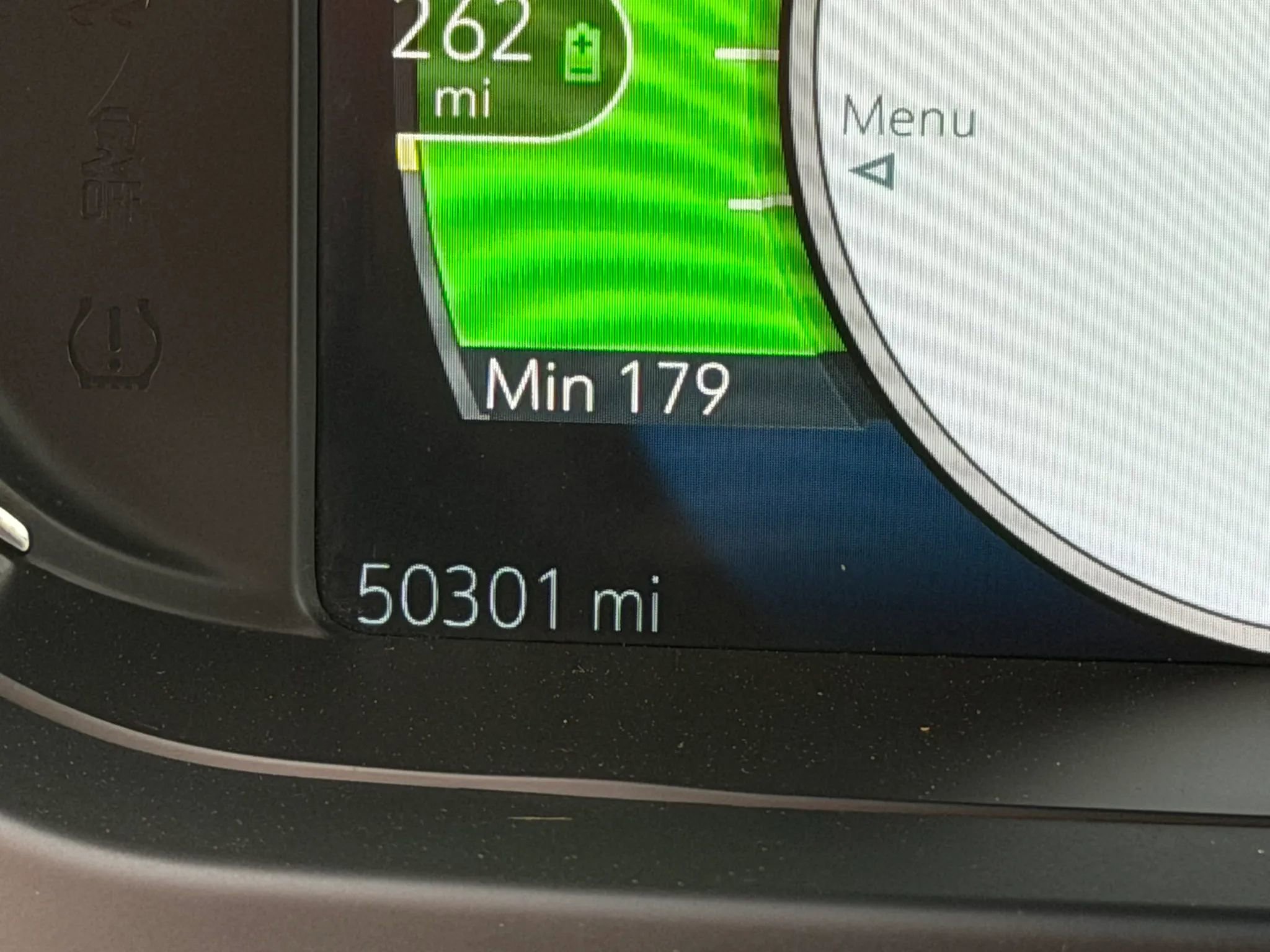 Used 2019 Chevrolet Bolt Premier w/ Infotainment Package image 30