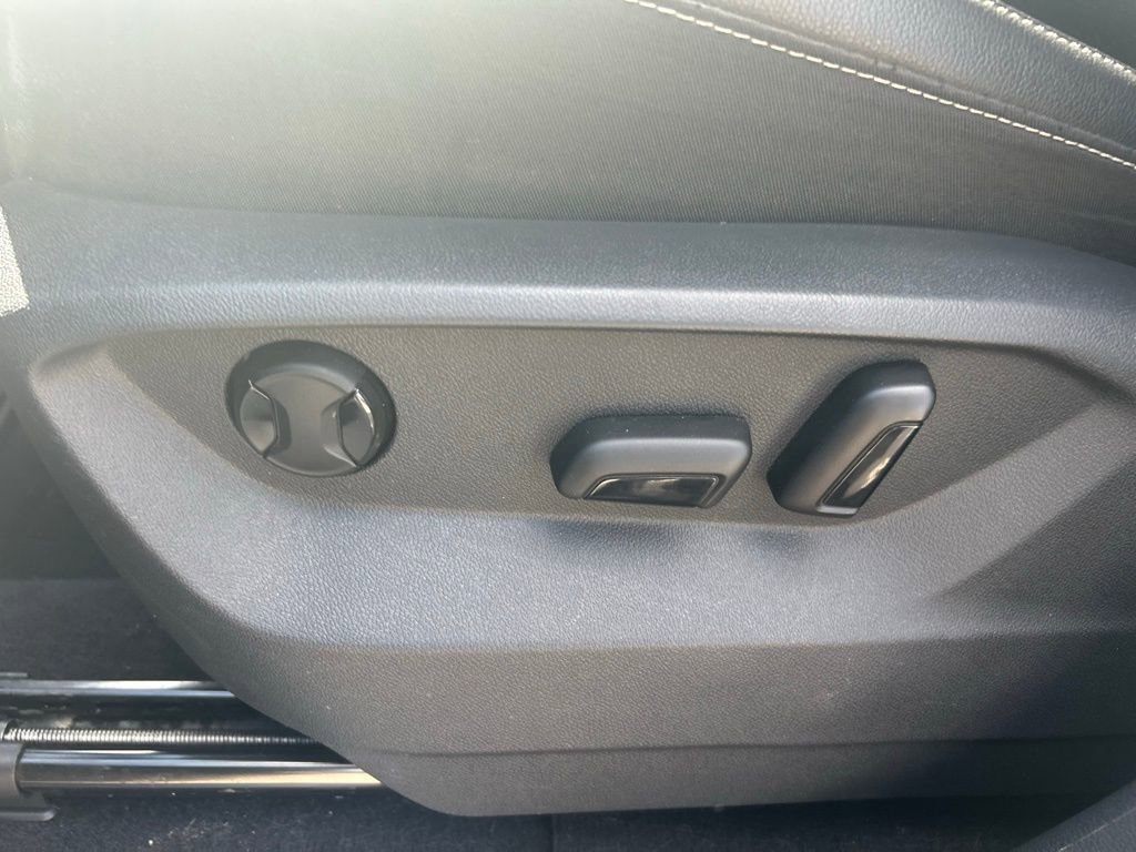 Certified 2023 Volkswagen Atlas SE image 50