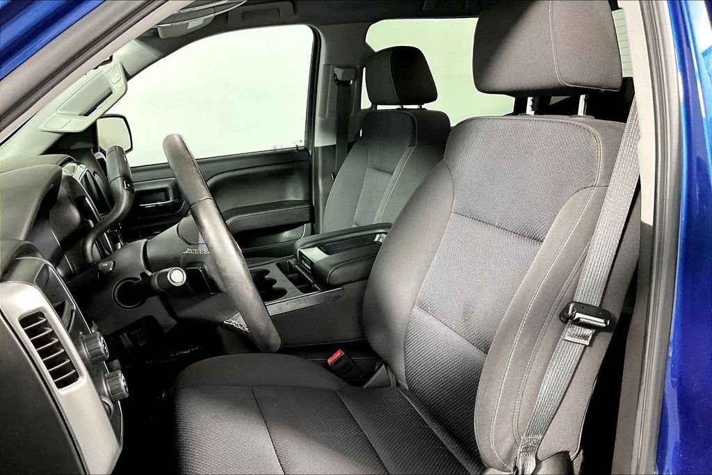 Used 2018 Chevrolet Silverado 1500 LT w/ All Star Edition AWD/4WD image 25