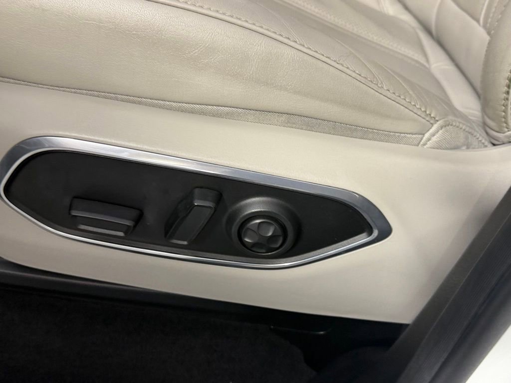 Certified 2022 Jeep Wagoneer Series II w/ Convenience Group I image 32