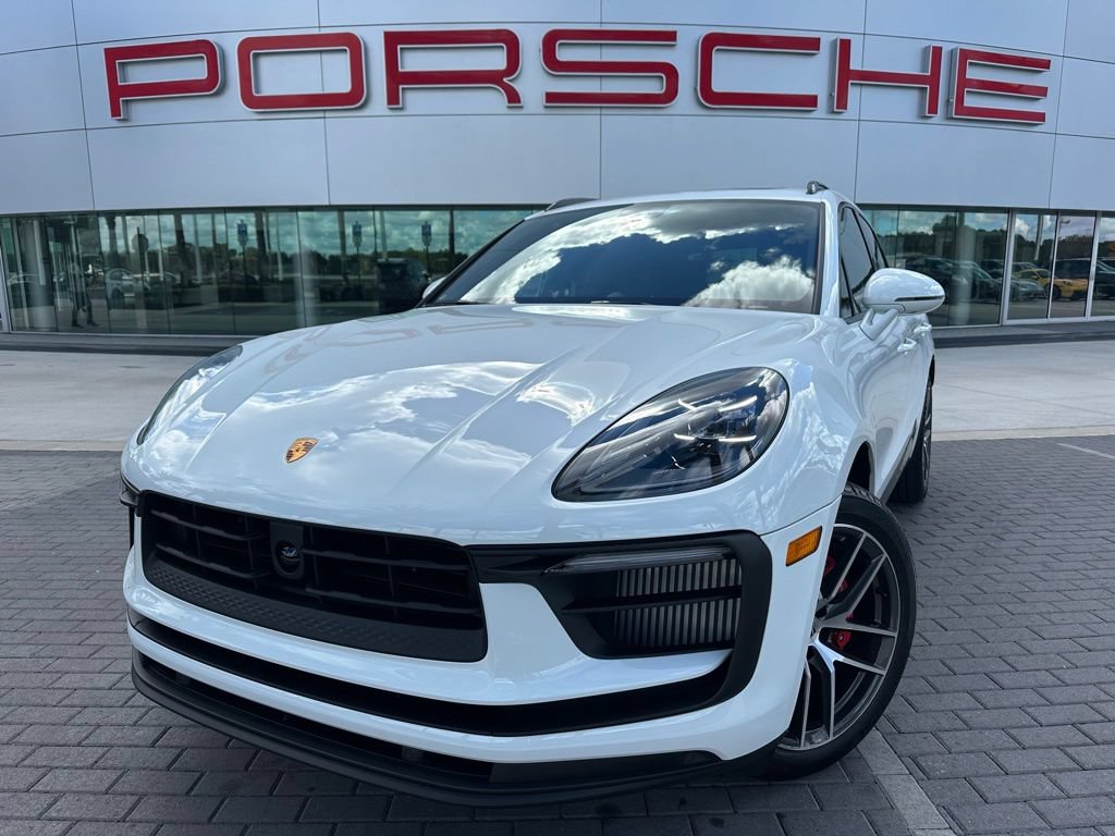 Certified 2026 Porsche Macan S AWD/4WD image 1