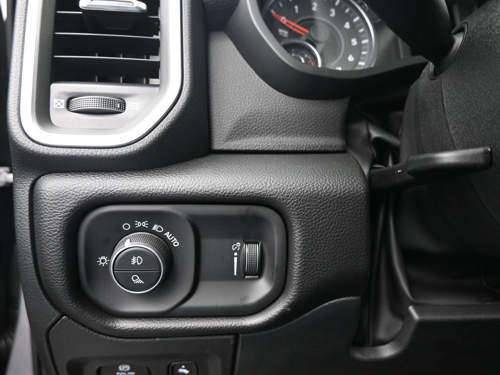 New 2025 RAM 1500 Big Horn image 33
