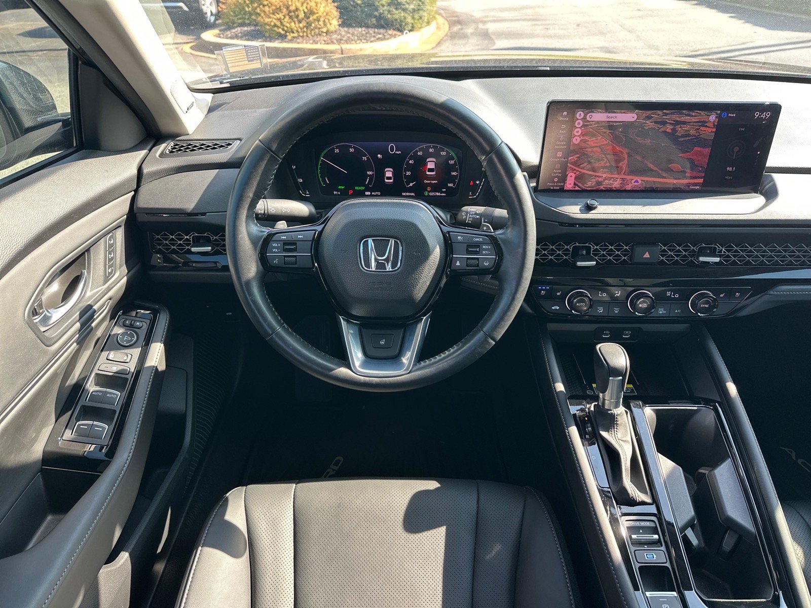 Used 2025 Honda Accord Touring image 9