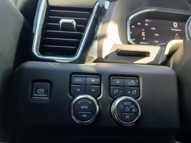 Certified 2024 GMC Sierra 3500 Denali Ultimate w/ LPO, GMC Protection Package image 31