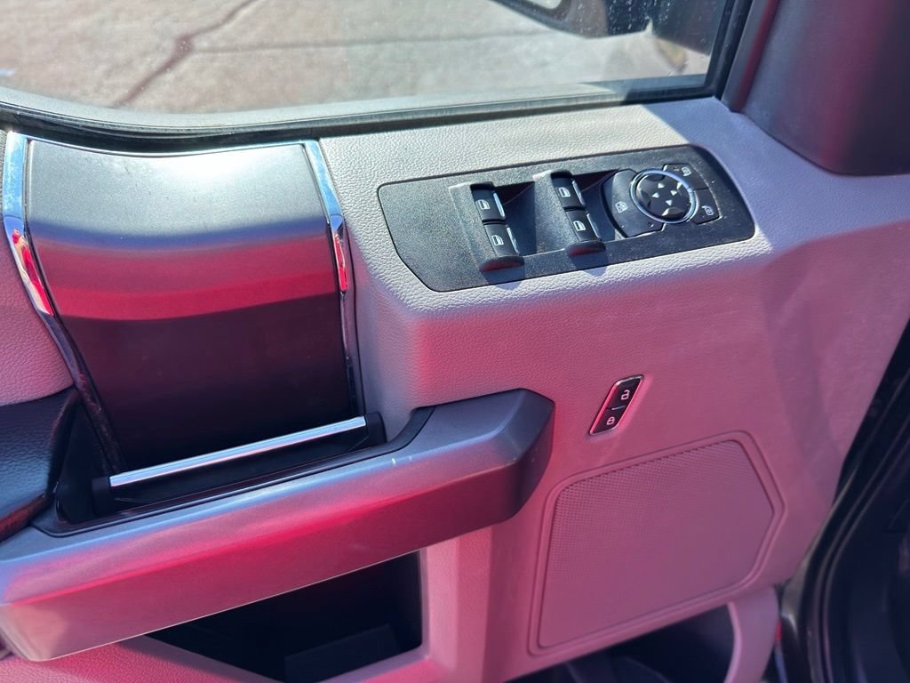 Used 2019 Ford F150 XLT w/ Equipment Group 302A Luxury AWD/4WD image 25