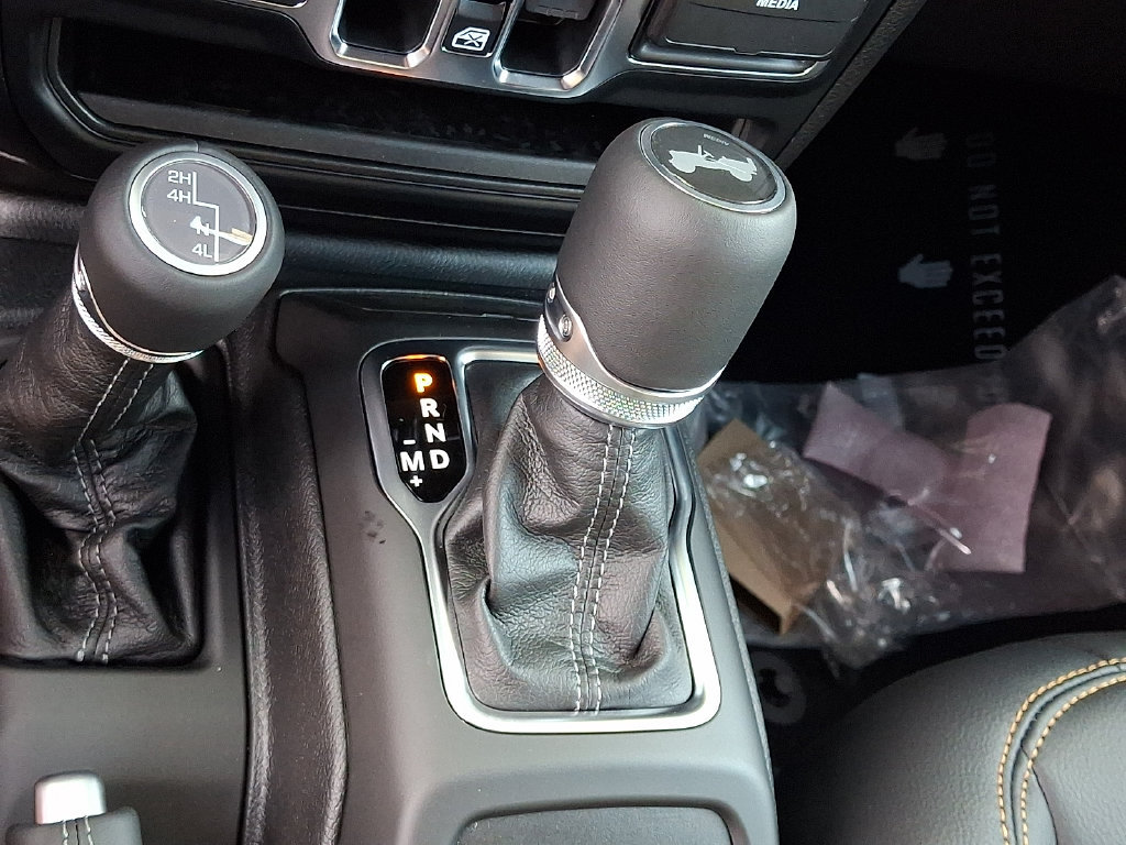 New 2027 Jeep Wrangler Unlimited Sahara AWD/4WD image 16