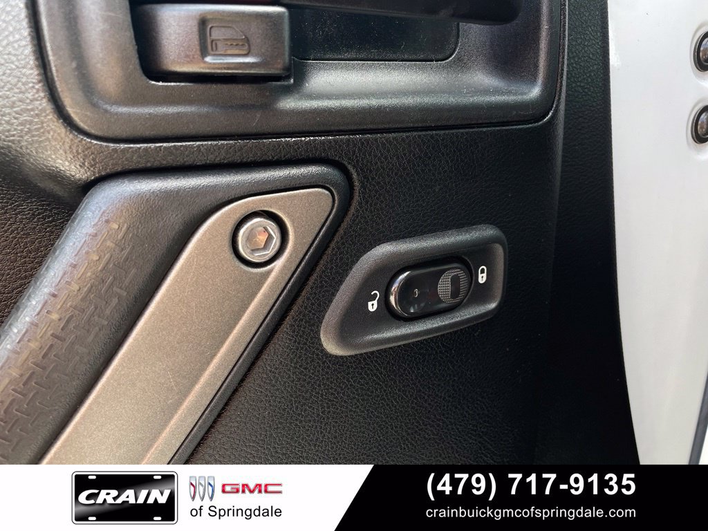 Used 2017 Jeep Wrangler Sport AWD/4WD image 12