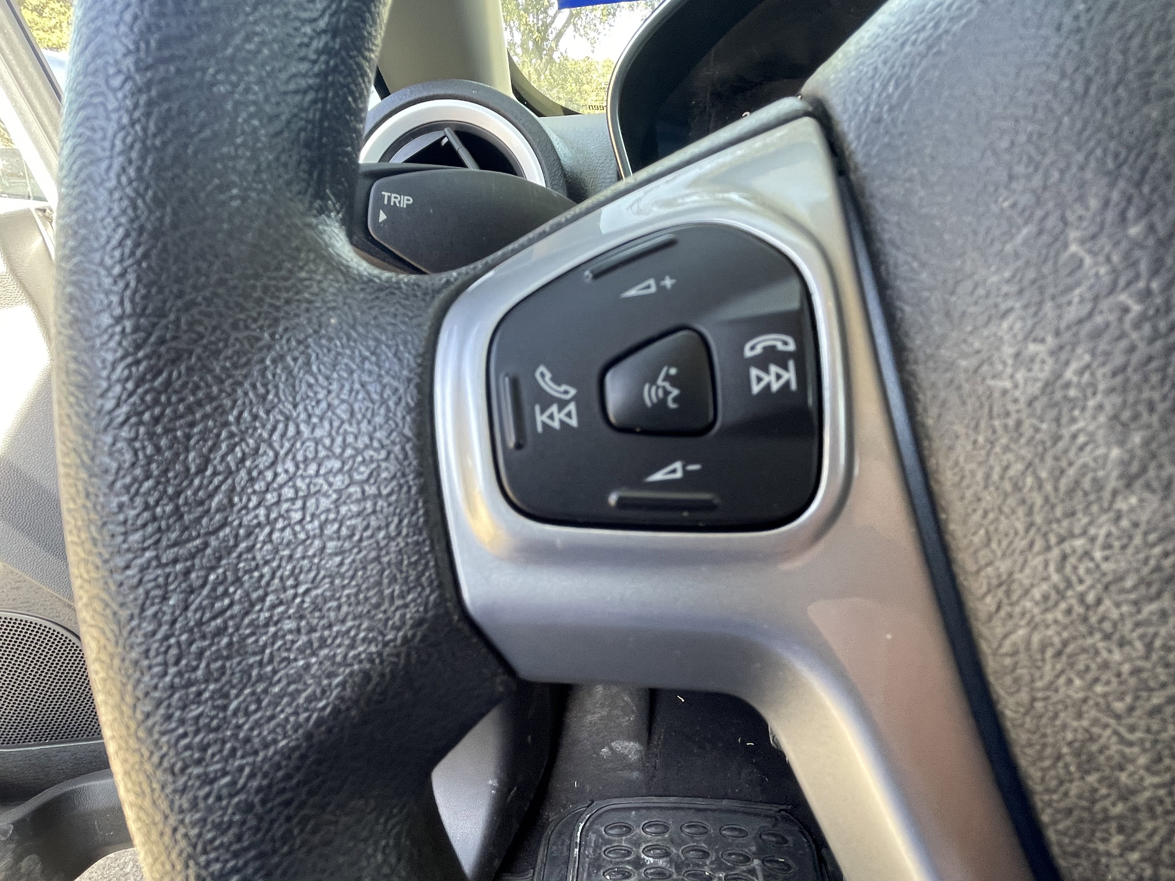 Used 2019 Ford Fiesta SE image 23