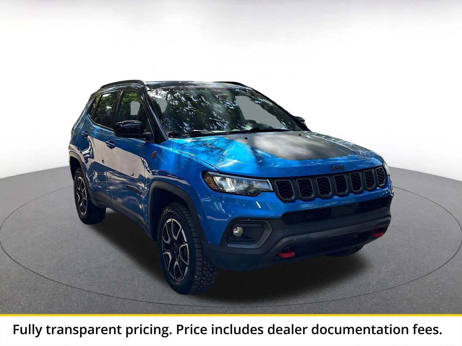 Used 2025 Jeep Compass Trailhawk AWD/4WD video 1