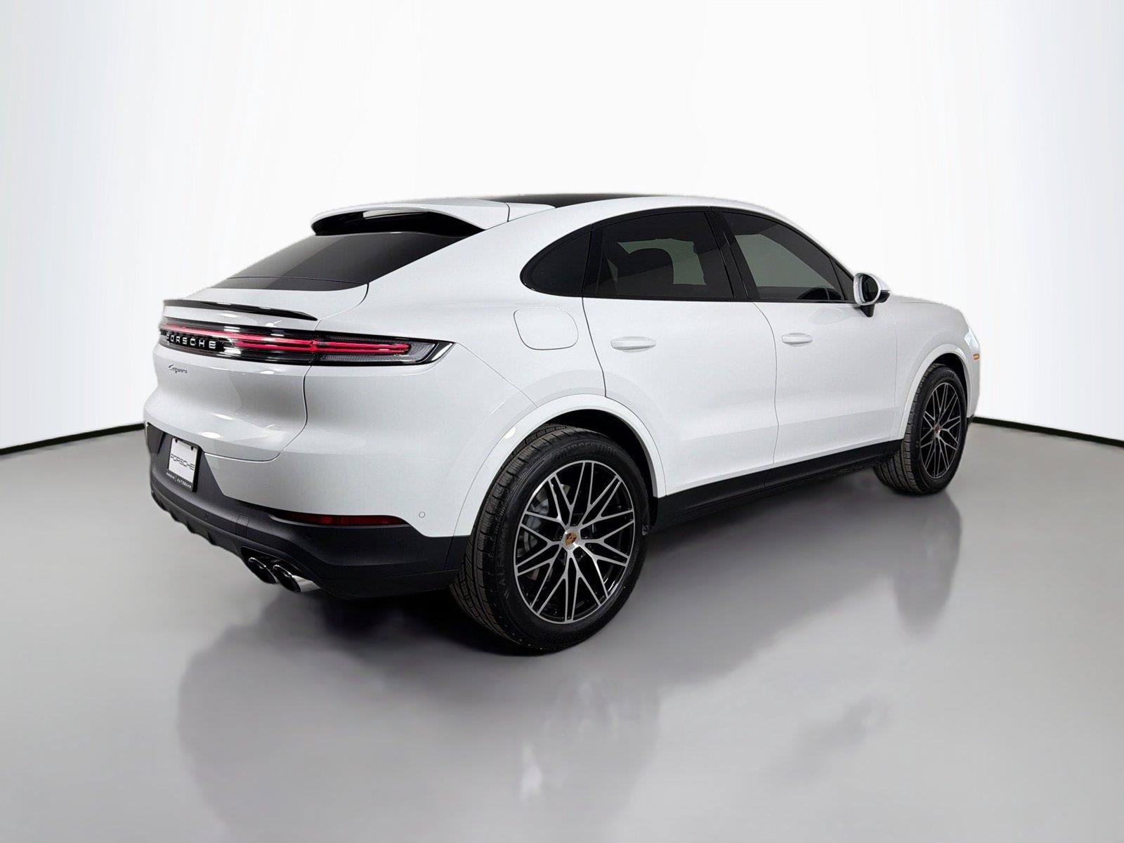 Certified 2026 Porsche Cayenne Coupe AWD/4WD image 7