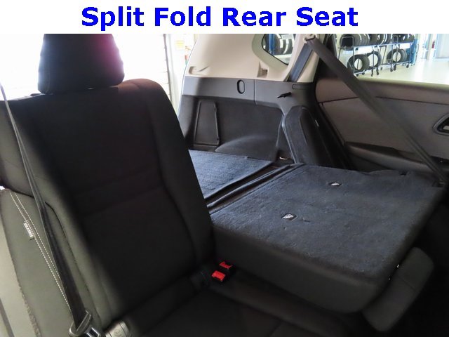 Used 2023 Nissan Rogue S image 30