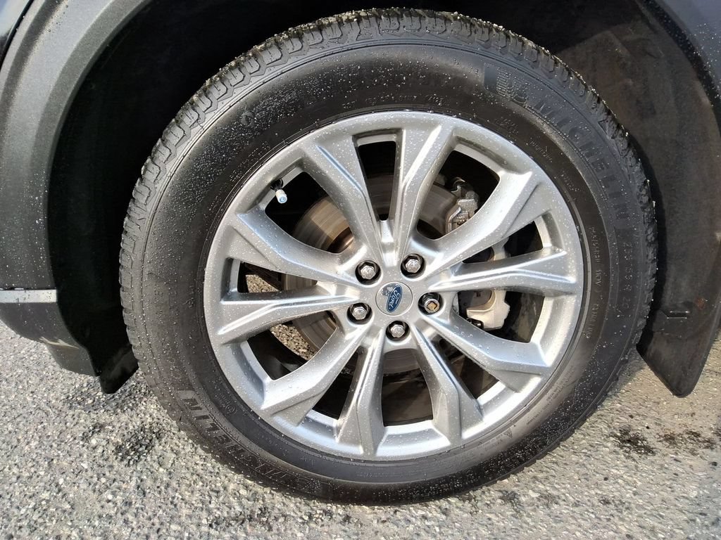 Used 2020 Ford Explorer XLT w/ Equipment Group 202A AWD/4WD image 10