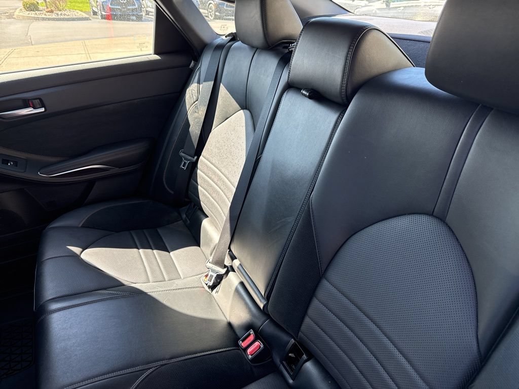 Used 2019 Toyota Avalon Touring w/ All Weather Liner Package FWD image 23