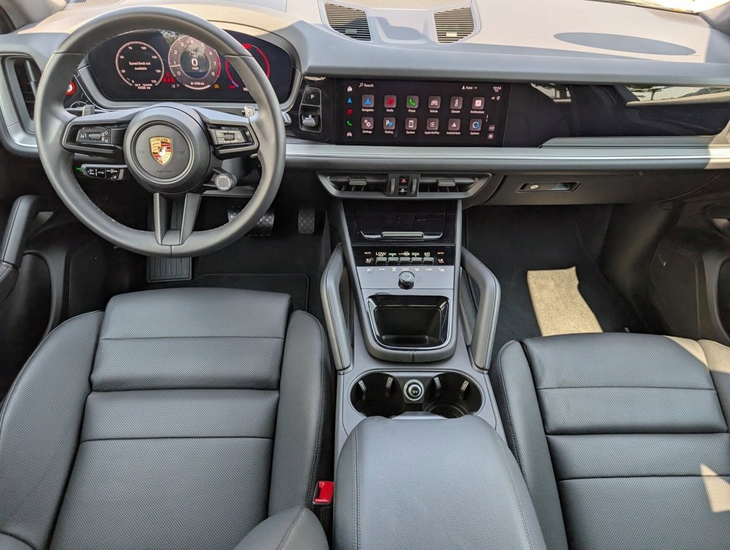 Certified 2025 Porsche Cayenne image 11