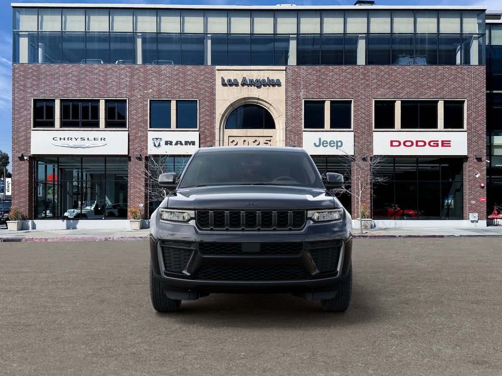 New 2026 Jeep Grand Cherokee Altitude AWD/4WD image 6