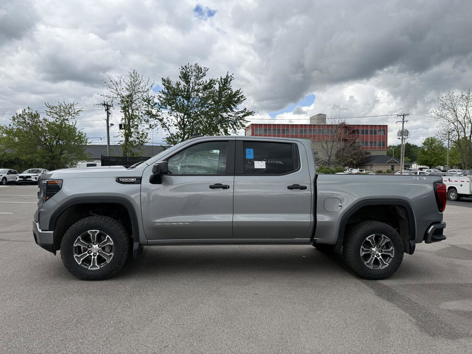 Used 2024 GMC Sierra 1500 Pro w/ Graphite Edition AWD/4WD image 6