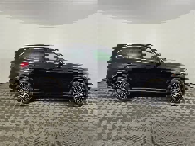 Certified 2025 Mercedes-Benz GLC 300 4MATIC image 6