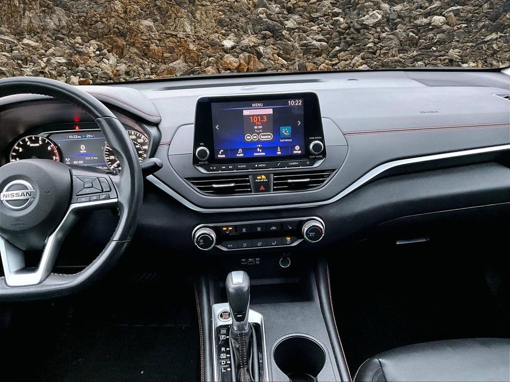 Used 2022 Nissan Altima 2.0 SR image 6