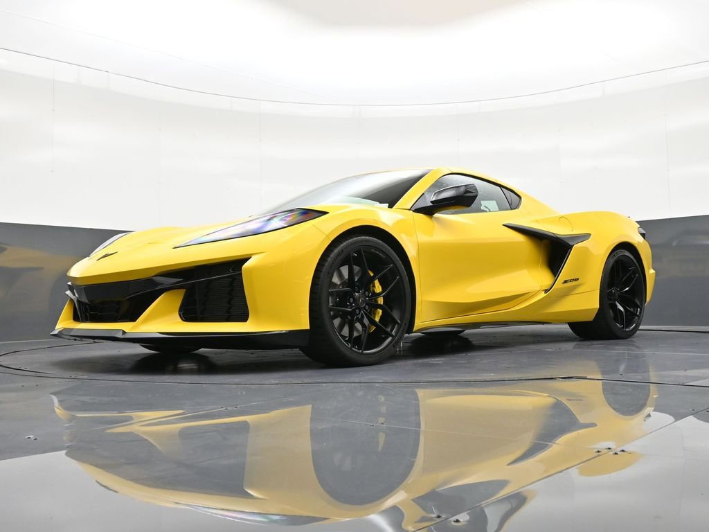 Used 2026 Chevrolet Corvette Z06 w/ Stealth Interior Trim Package image 23
