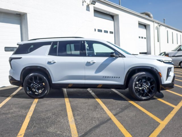 New 2026 Chevrolet Traverse RS w/ LPO, Floor Liner Package image 5