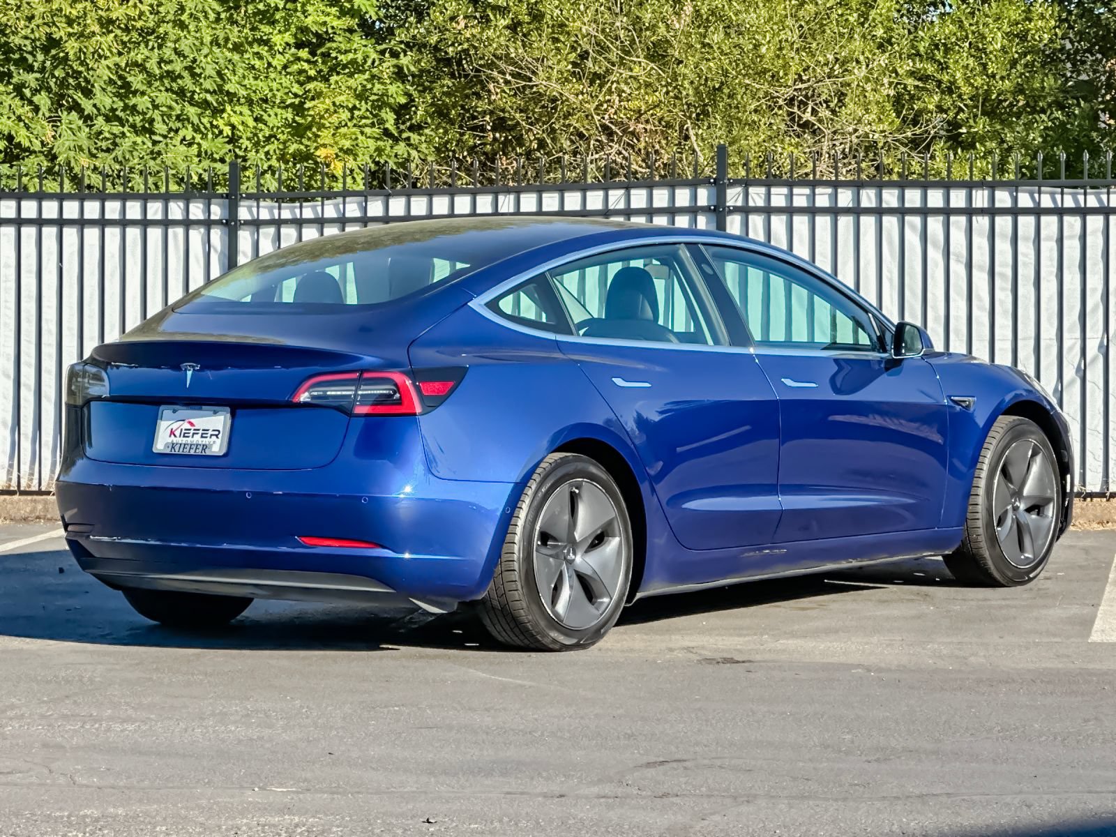 Used 2020 Tesla Model 3 Standard Range Plus RWD image 4