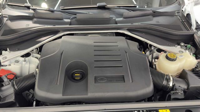 Used 2024 Land Rover Range Rover Sport Dynamic SE image 38