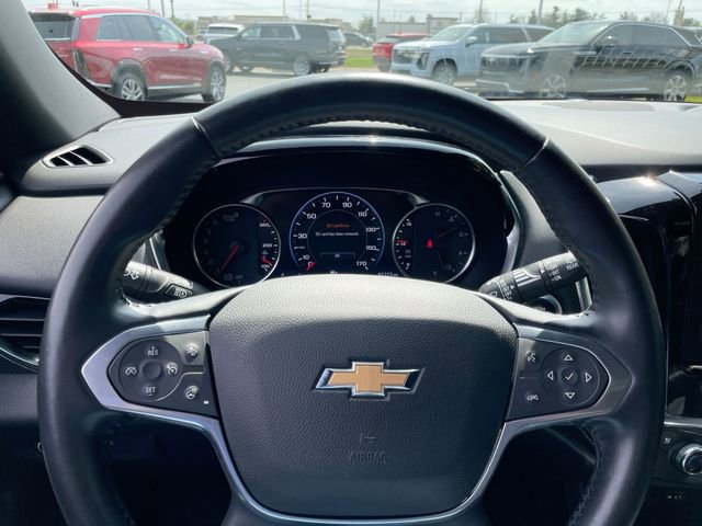Used 2022 Chevrolet Traverse Premier FWD image 19