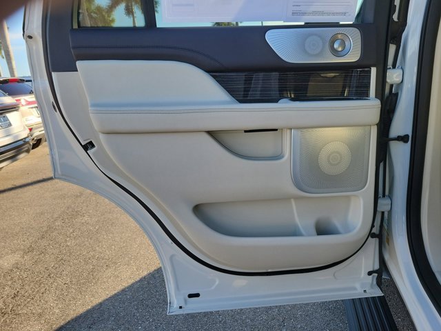Certified 2024 Lincoln Navigator Black Label image 13