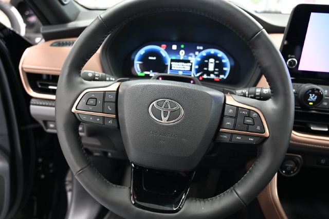 Certified 2026 Toyota Grand Highlander AWD Hybrid image 24