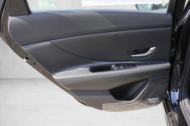 New 2026 Hyundai Elantra SE FWD image 21