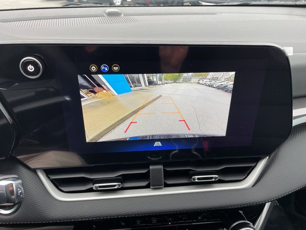 New 2026 Chevrolet Equinox LT image 12