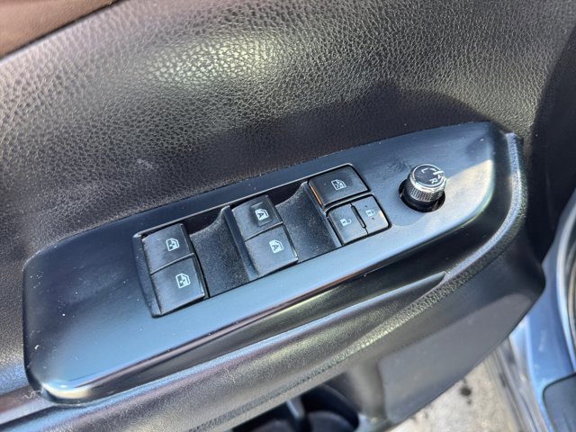 Used 2019 Toyota Highlander XLE AWD/4WD image 20