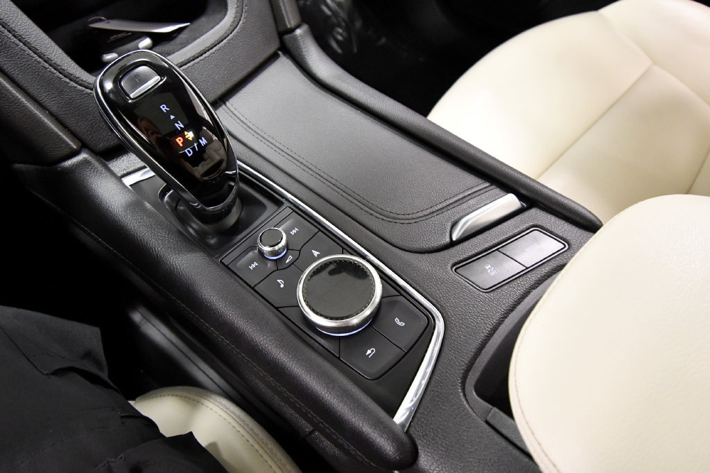 Used 2023 Cadillac XT6 Sport AWD/4WD image 29