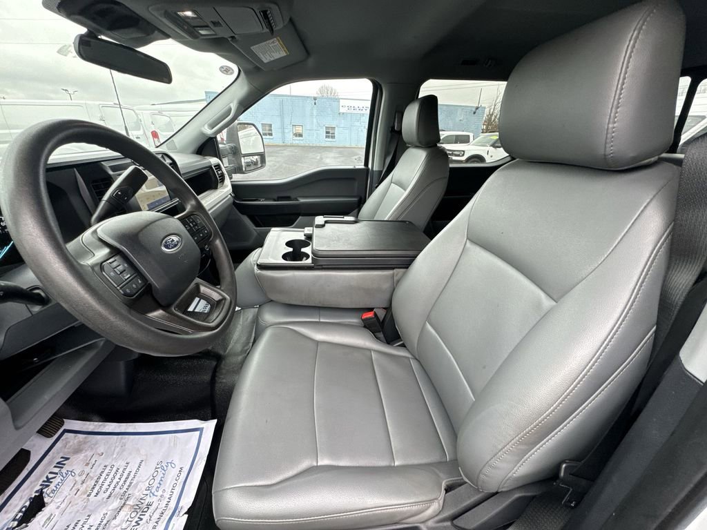 Used 2025 Ford F550 4x4 Crew Cab Super Duty image 11