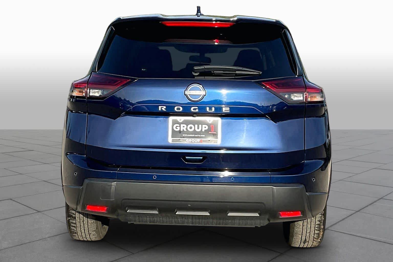 Used 2025 Nissan Rogue SV FWD image 5