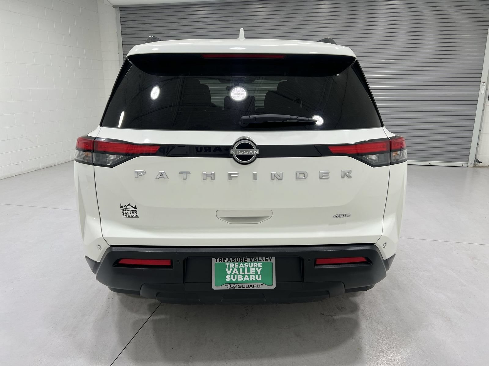 Used 2025 Nissan Pathfinder SV AWD/4WD image 7
