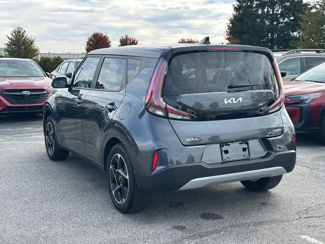 Used 2024 Kia Soul EX image 5
