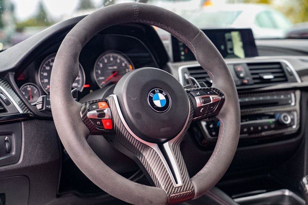 Used 2018 BMW M4 Coupe RWD image 13