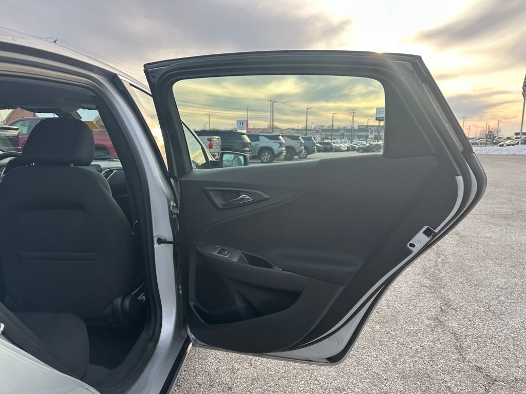 Used 2022 Chevrolet Malibu LT image 12