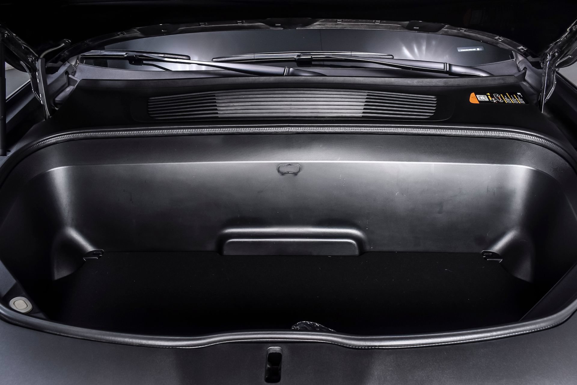 Used 2024 Rivian R1S Adventure AWD/4WD image 6