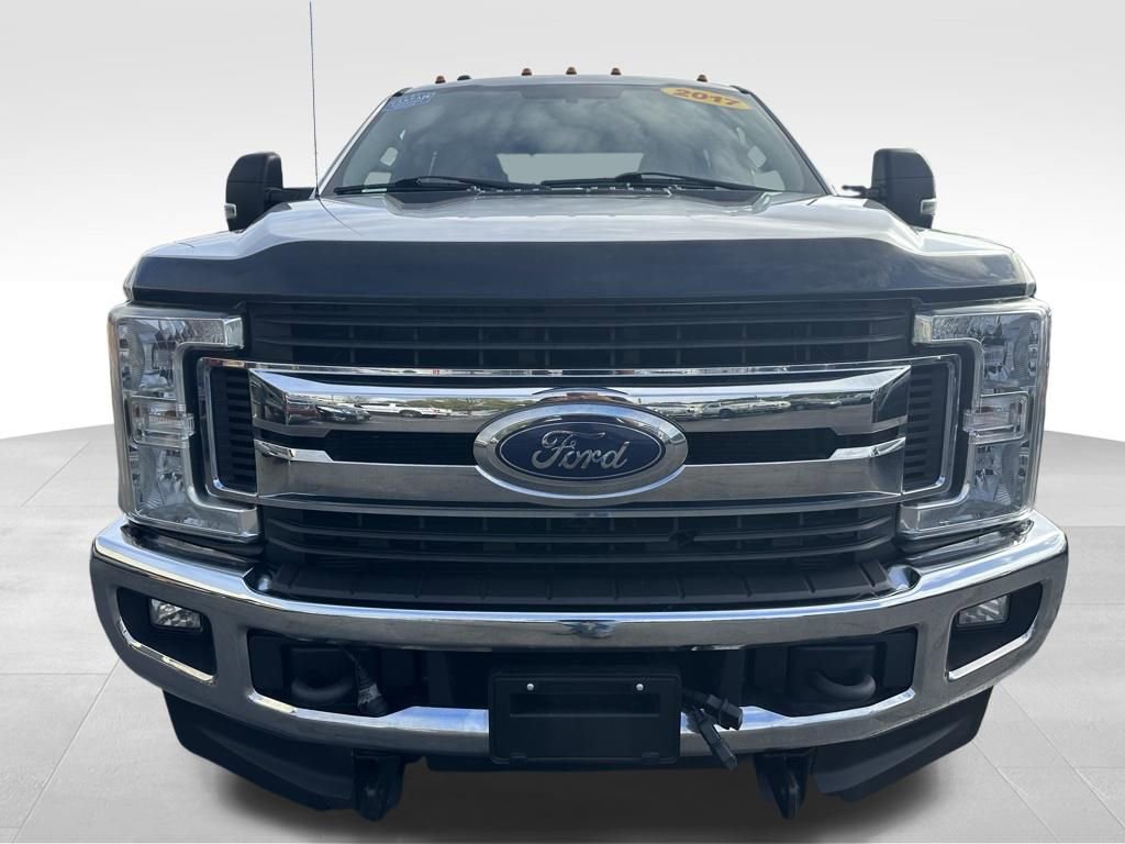 Used 2017 Ford F250 XLT w/ XLT Value Package AWD/4WD image 10