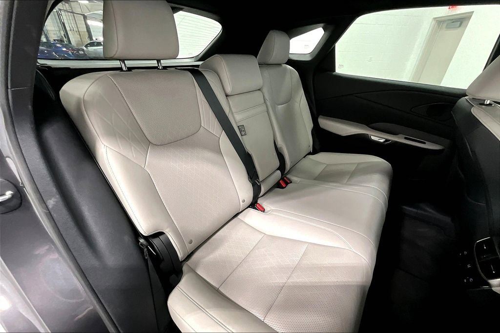 Used 2024 Lexus RX 350 Premium Plus w/ Convenience Package image 36