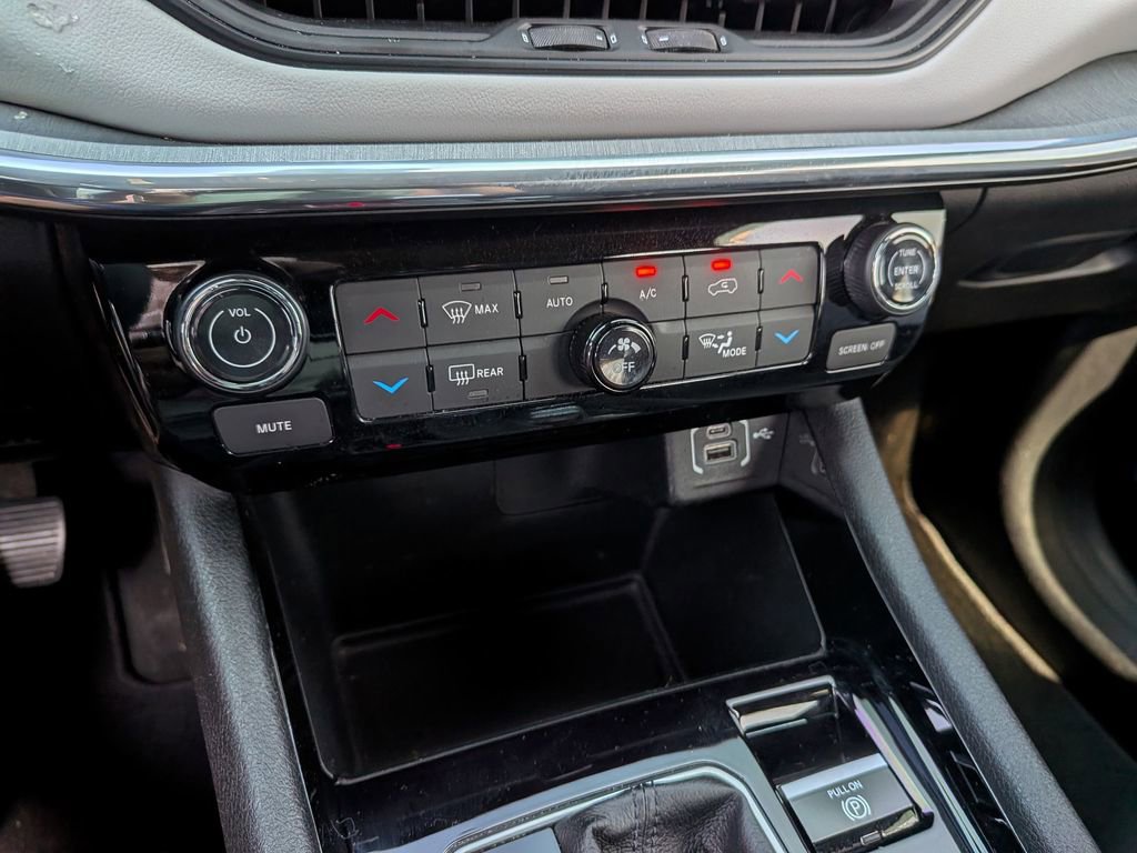Used 2023 Jeep Compass Limited AWD/4WD image 18