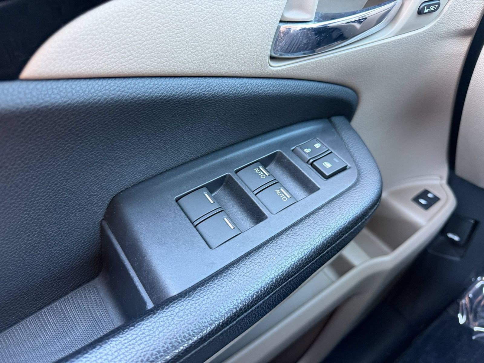 Used 2016 Honda Pilot Elite image 15