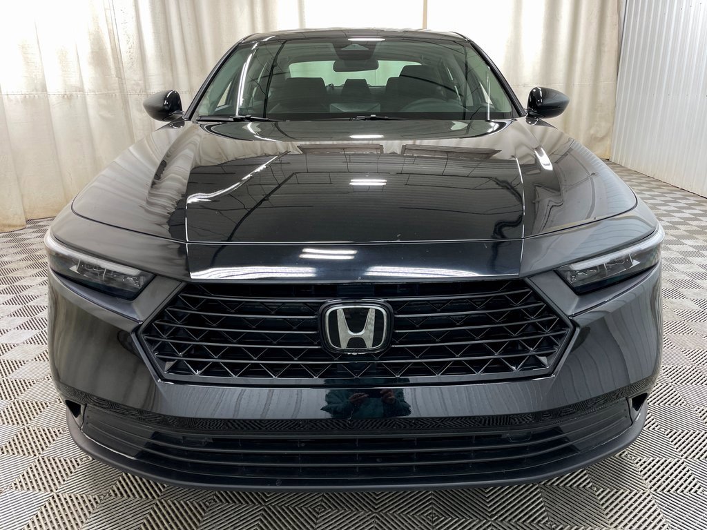 Used 2025 Honda Accord SE image 11