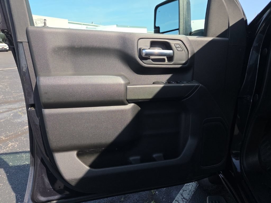 Used 2024 Chevrolet Silverado 2500 Custom w/ Custom Value Package AWD/4WD image 26