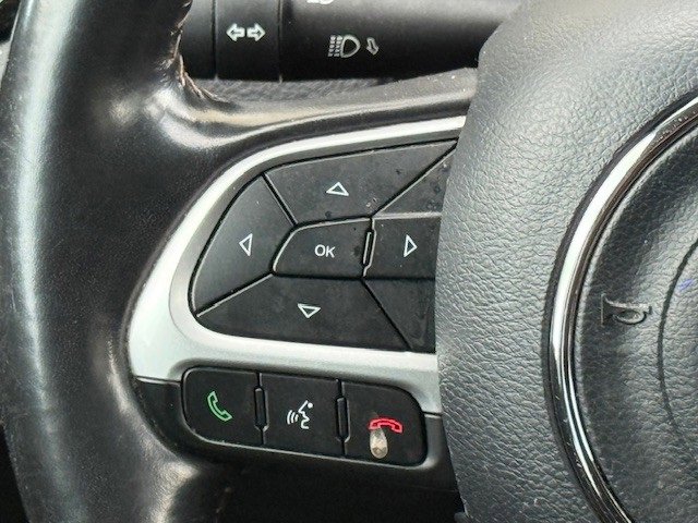 Used 2020 Jeep Compass Limited image 27