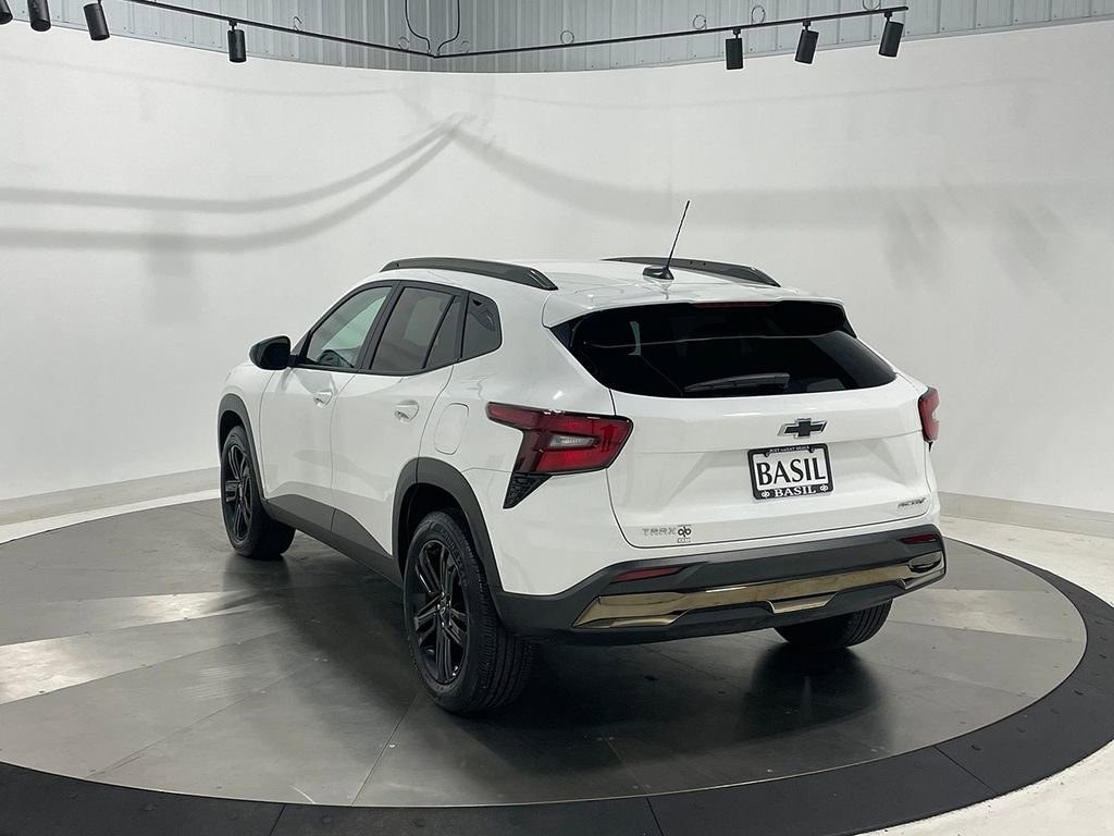 Used 2025 Chevrolet Trax ACTIV image 13