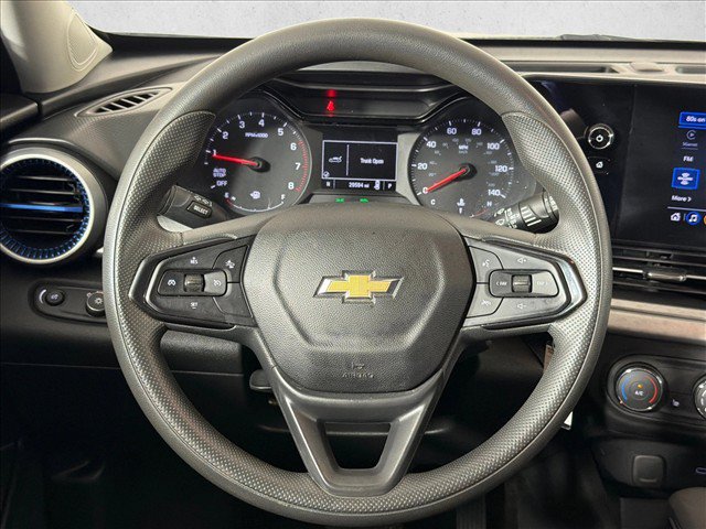 Used 2024 Chevrolet Trax LS w/ LS Convenience Package FWD image 23