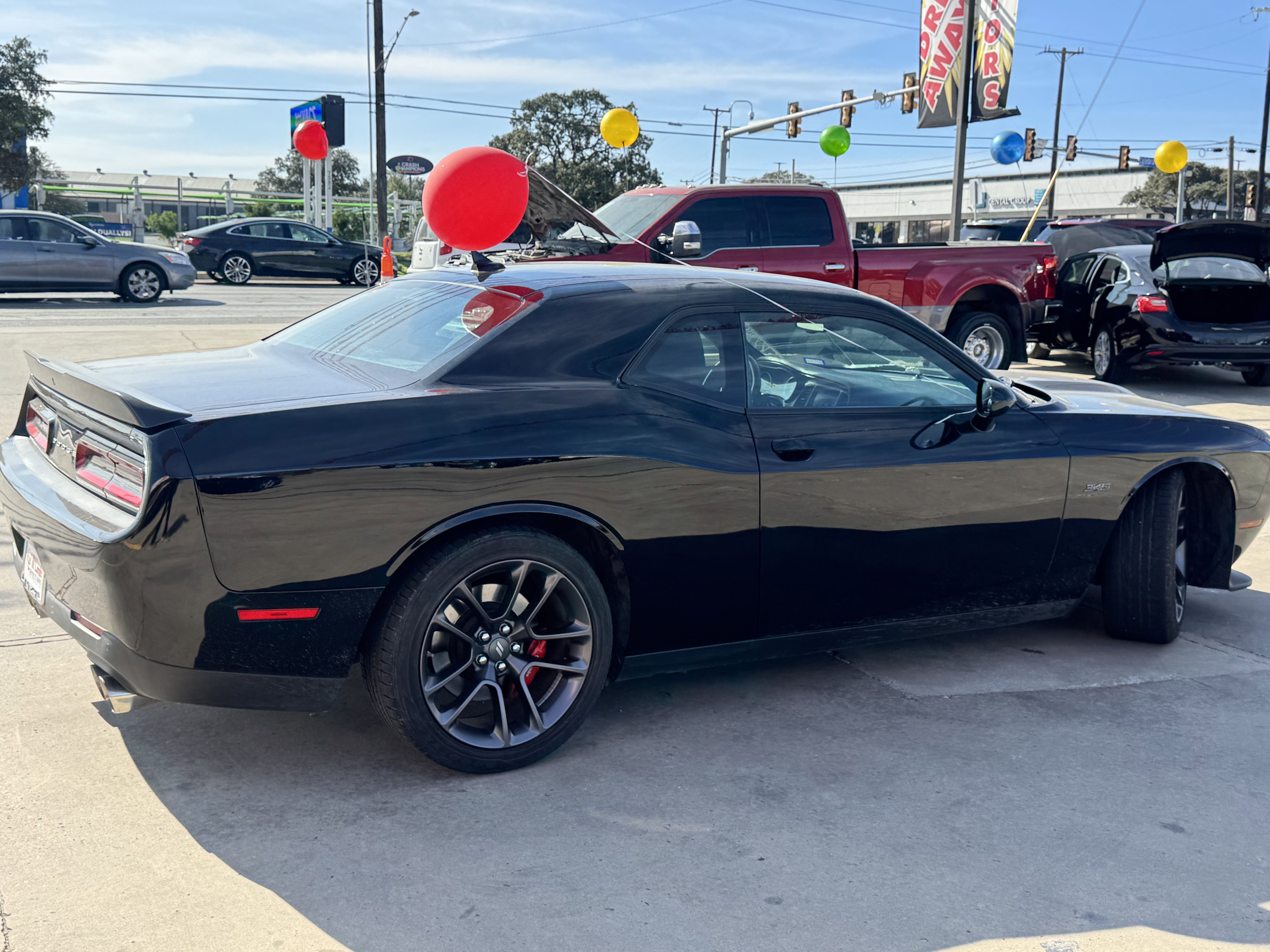 Used 2023 Dodge Challenger R/T w/ Performance Handling Group image 5